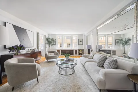 $375,000 | 155 East 49th Street, Unit 10A | Midtown East