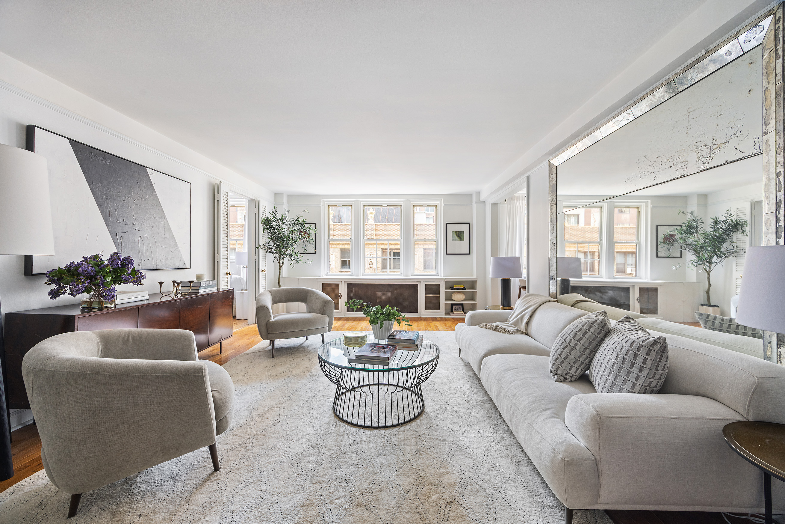 155 East 49th Street, Unit 10A Manhattan, NY 10017 - Photo 1 of 13 Gallery Image 1