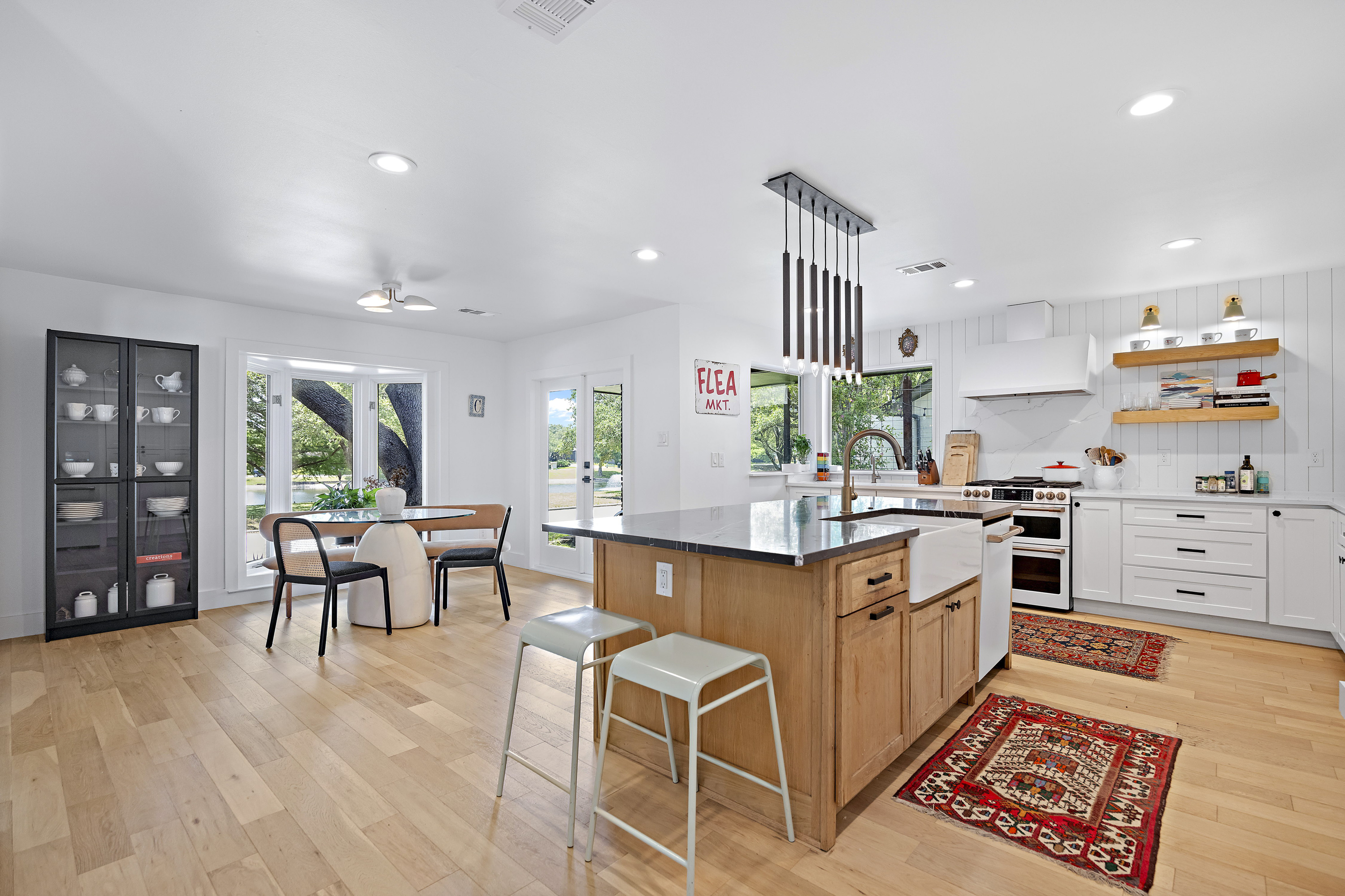 16424 Fallkirk Drive Dallas, TX 75248 - Photo 7 of 36