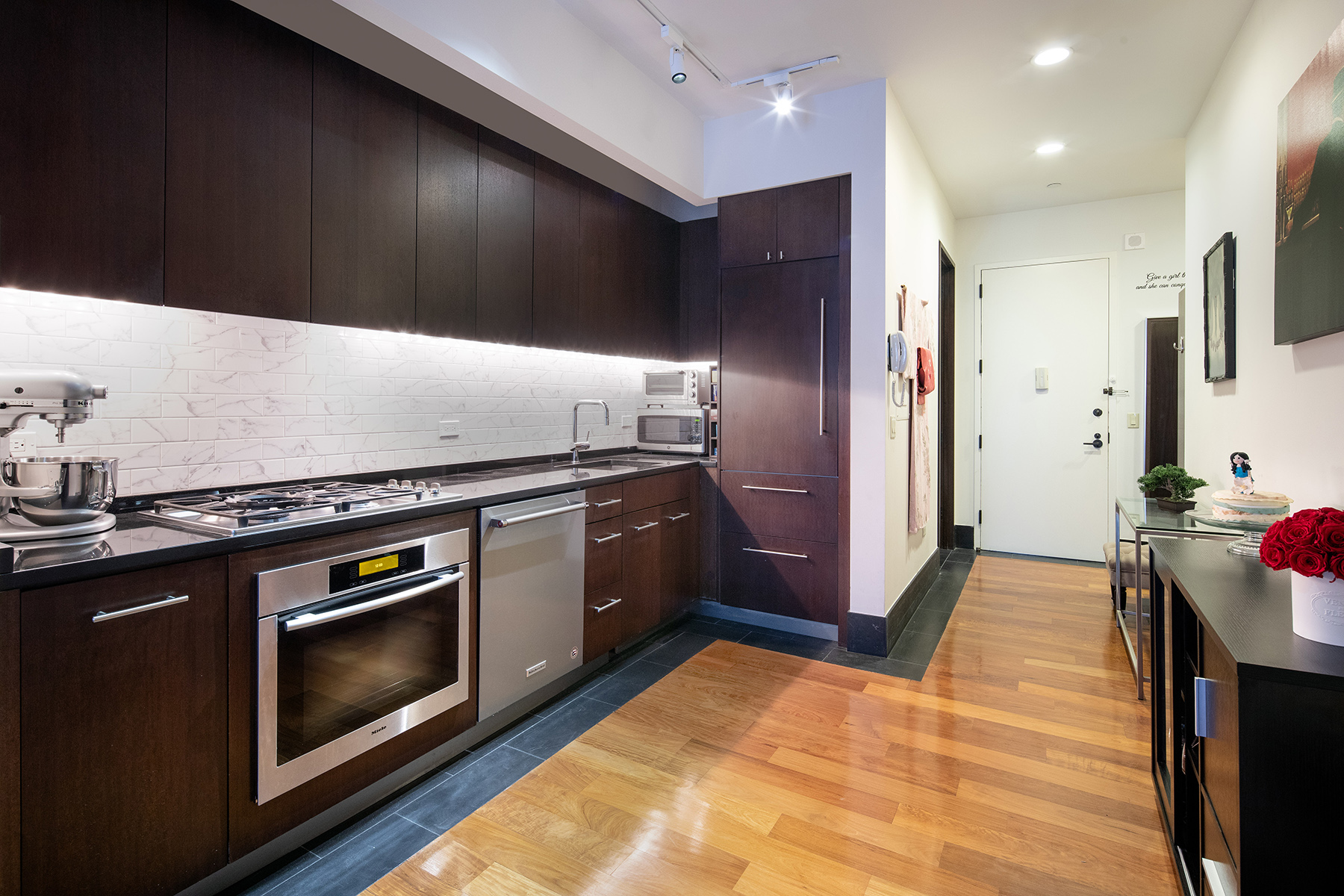 40 Broad Street, Unit 12E Manhattan, NY 10004 - Photo 3 of 8