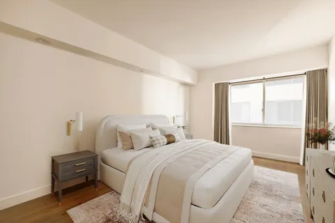 $1,499,000 | 10450 Wilshire Boulevard, Unit 7E, Los Angeles, CA 90024