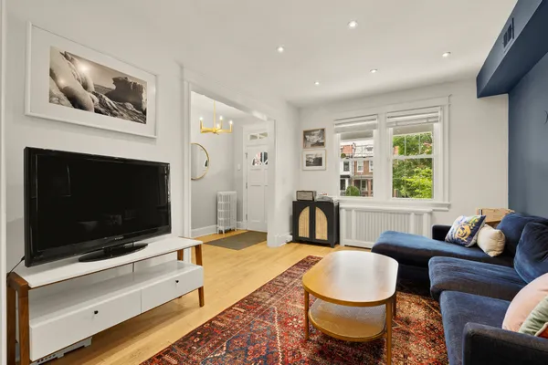 $885,000 | 618 Farragut Street Northwest, Washington, DC 20011
