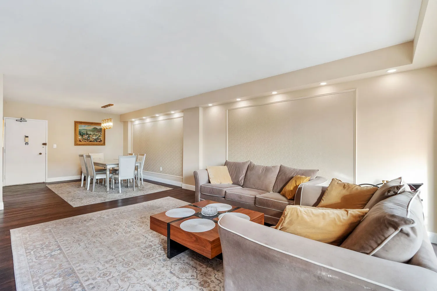 $3,700 | 1985 South Ocean Drive, Unit 9G, Hallandale Beach, FL 33009