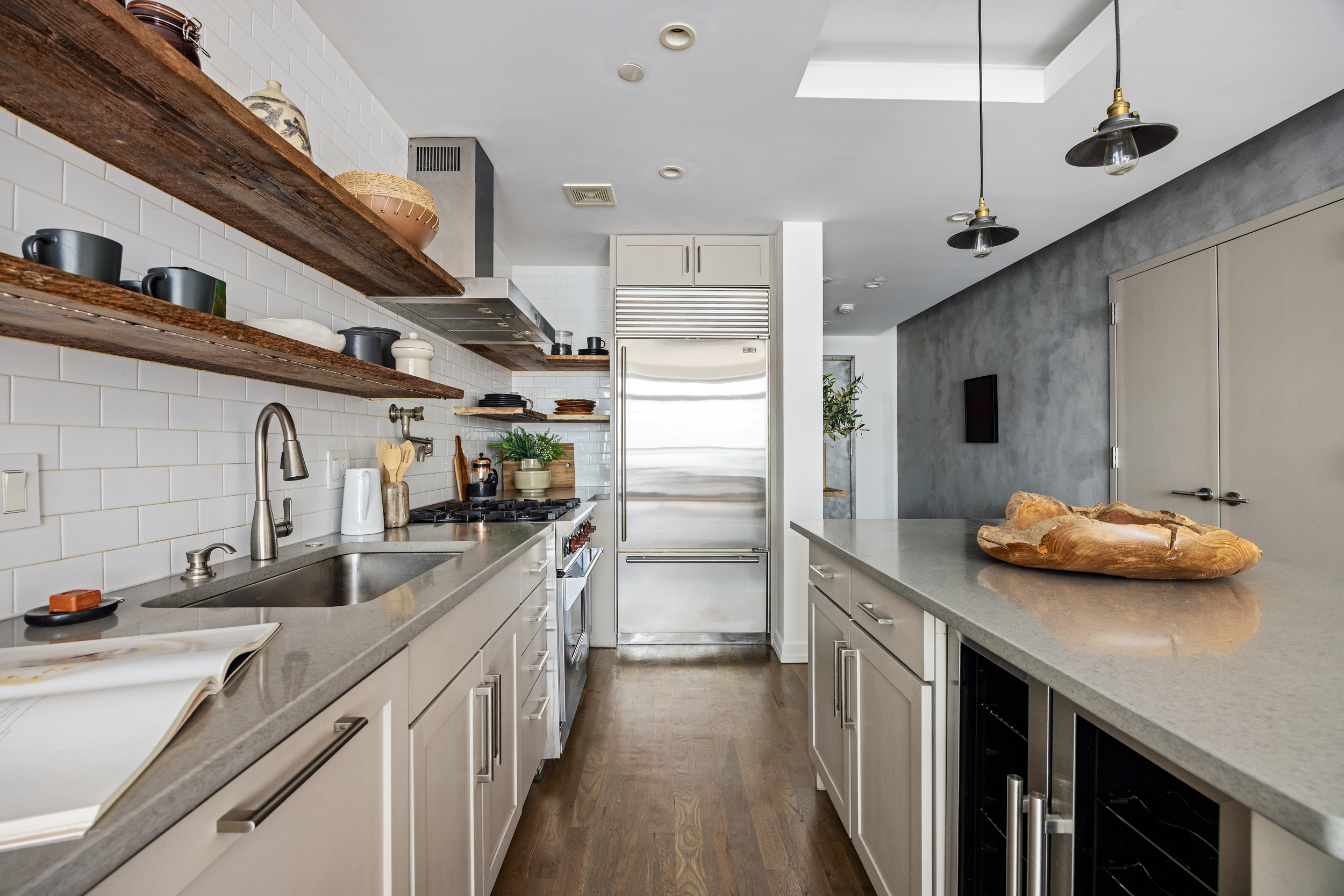 79 Bridge Street, Unit 5A Brooklyn, NY 11201 - Photo 2 of 12
