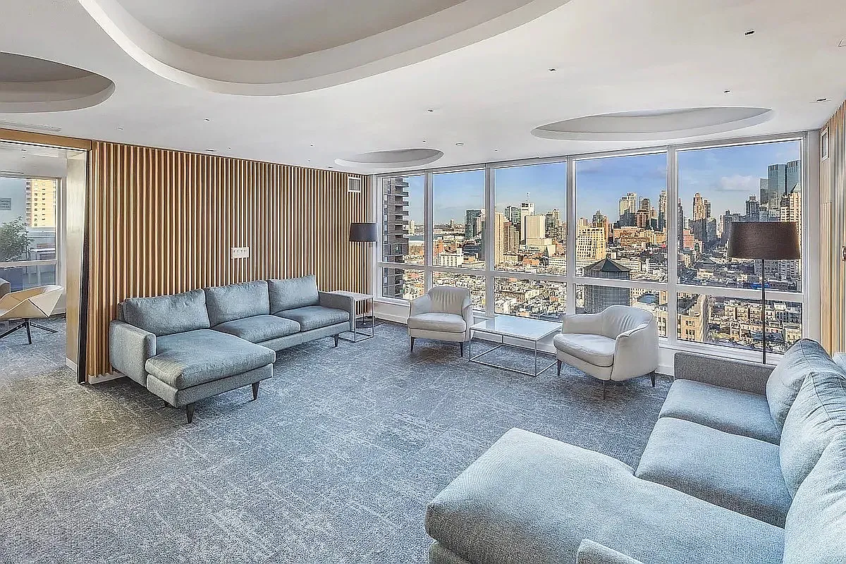 350 West 42nd Street, Unit 20L Manhattan, NY 10036 - Photo 13 of 14