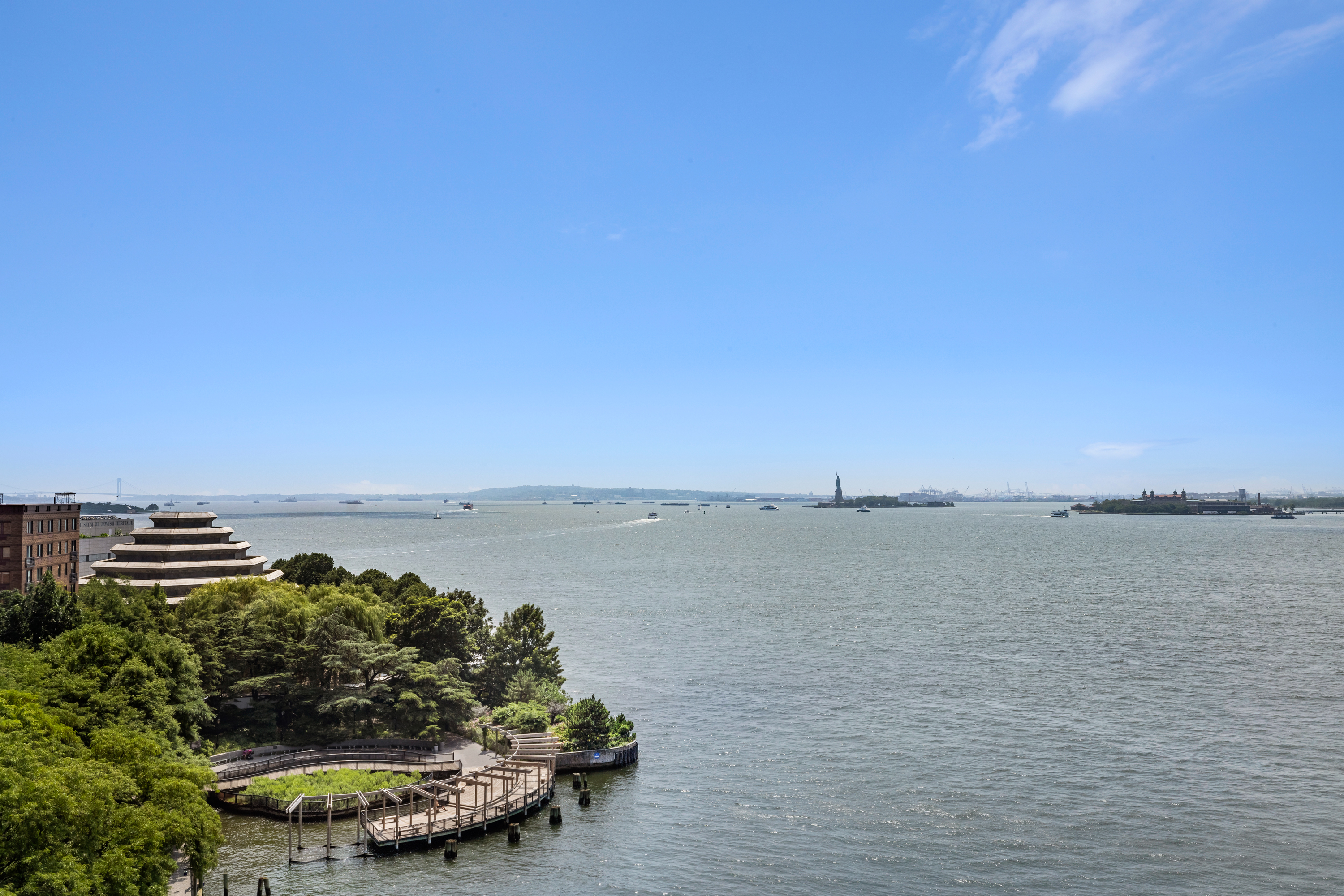 21 South End Avenue, Unit 435 Manhattan, NY 10280 - Photo 9 of 16