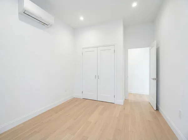 $10,000 | 231 East 60th Street, Unit 5 | Lenox Hill