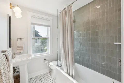 $625,000 | 810 West Collings Avenue, Collingswood, NJ 08107