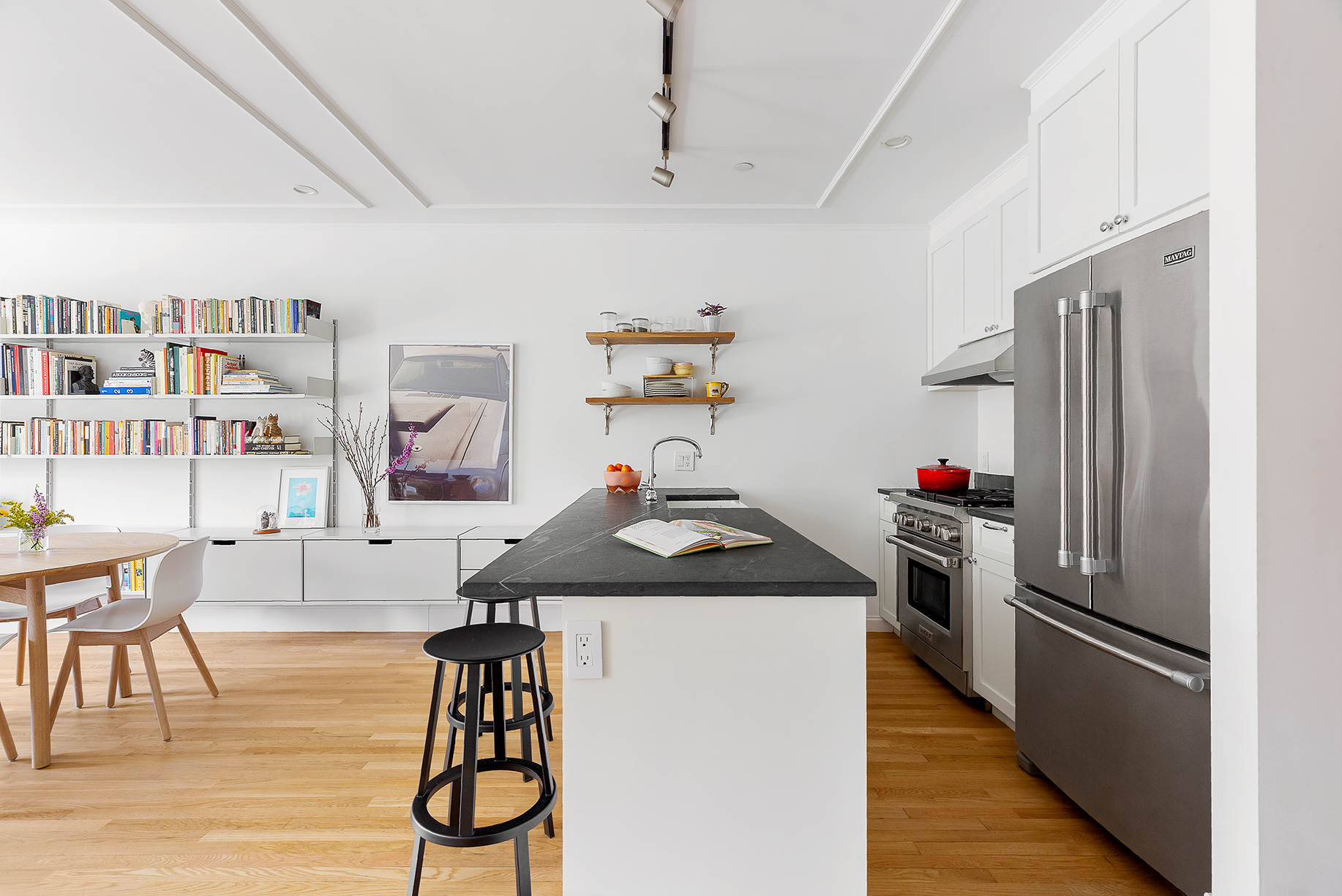 581 Putnam Avenue, Unit 4 Brooklyn, NY 11221 - Photo 3 of 11 Gallery Image 3