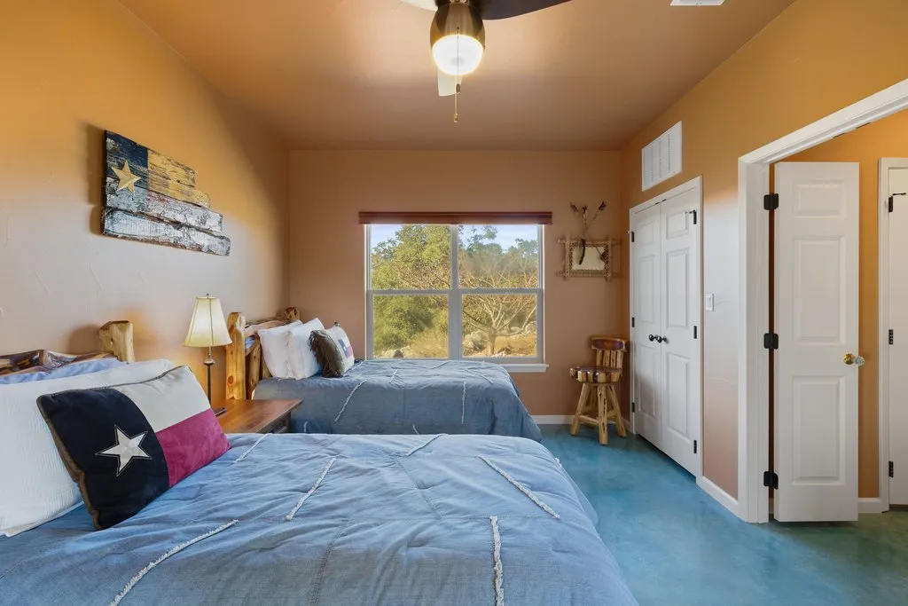 $1,750,000 | 1292 Upper Turtle Creek Road, Kerrville, TX 78028