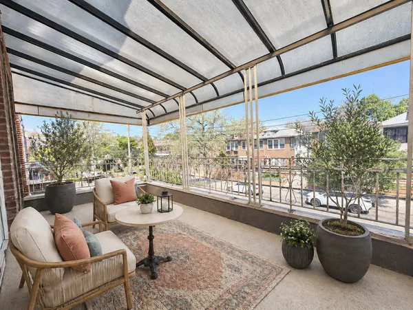 $4,000 | 32 Chester Avenue, Unit 2 | Kensington