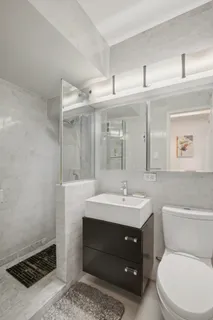 $3,800 | 153 East 57th Street, Unit 17B | Midtown East