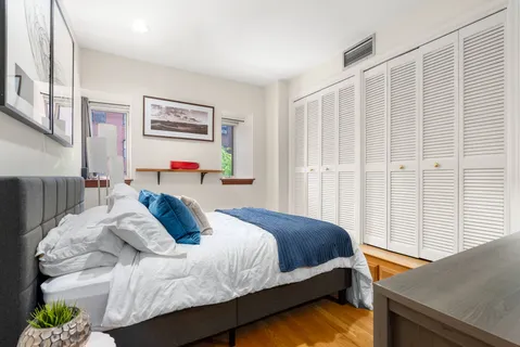 $875,000 | 2 Clarendon Street, Unit 302, Boston, MA 02116