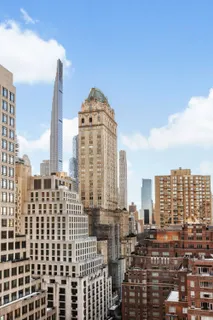 $1,495,000 | 550 Park Avenue, Unit 16AE | Lenox Hill
