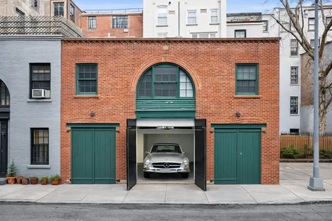 $12,500,000 | 132 Remsen Street, Unit 4 | Brooklyn Heights