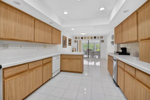 $2,000,000 | 2101 Northwest 25th Street, Boca Raton, FL 33431