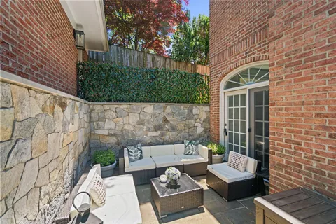 Contact Agent | 5313 Massachusetts Avenue, Bethesda, MD 20816