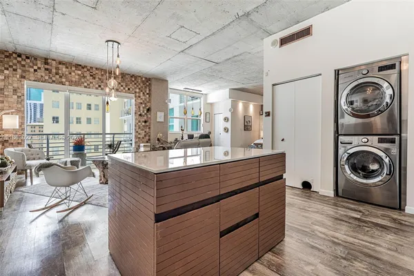 $415,000 | 133 Northeast 2nd Avenue, Unit 1208, Miami, FL 33132
