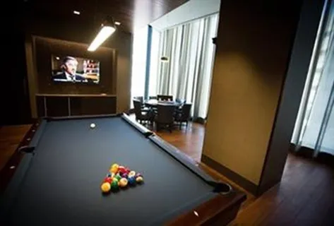 $1,295,000 | 1 Franklin Street, Unit 2011, Boston, MA 02110