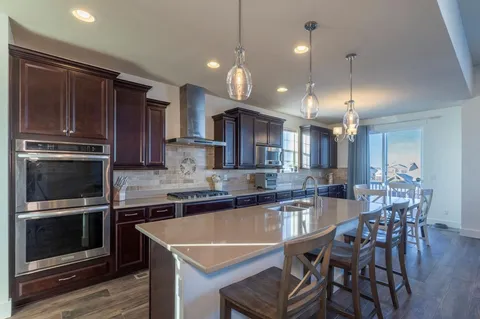 $800,000 | 23579 East Swallow Circle, Aurora, CO 80016