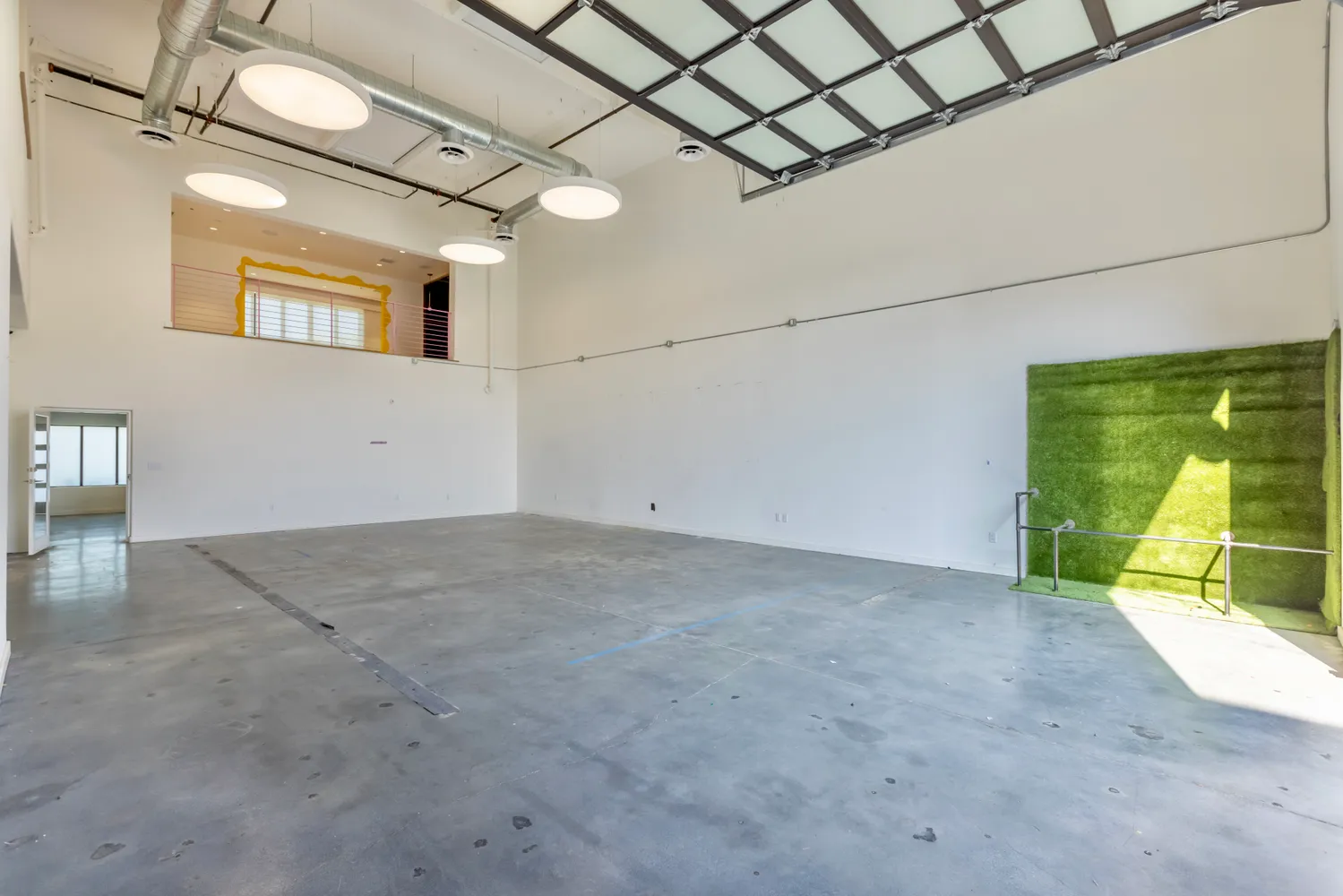 a view of empty room