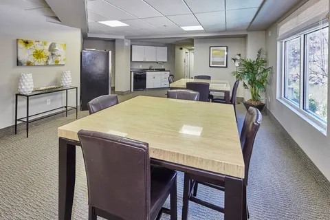 $995,000 | 1702 North Park Drive, Unit 25, Wilmington, DE 19806