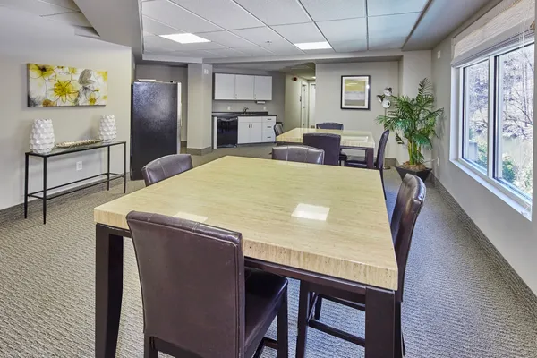 $995,000 | 1702 North Park Drive, Unit 25, Wilmington, DE 19806