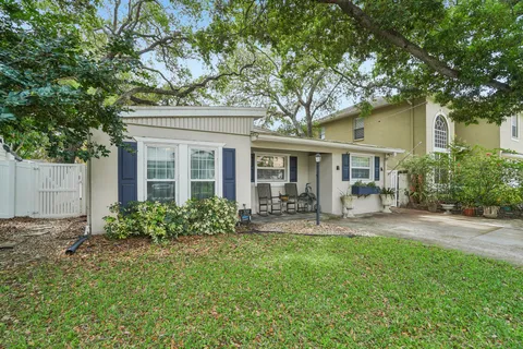 $699,000 | 3218 West Oakellar Avenue, Tampa, FL 33611