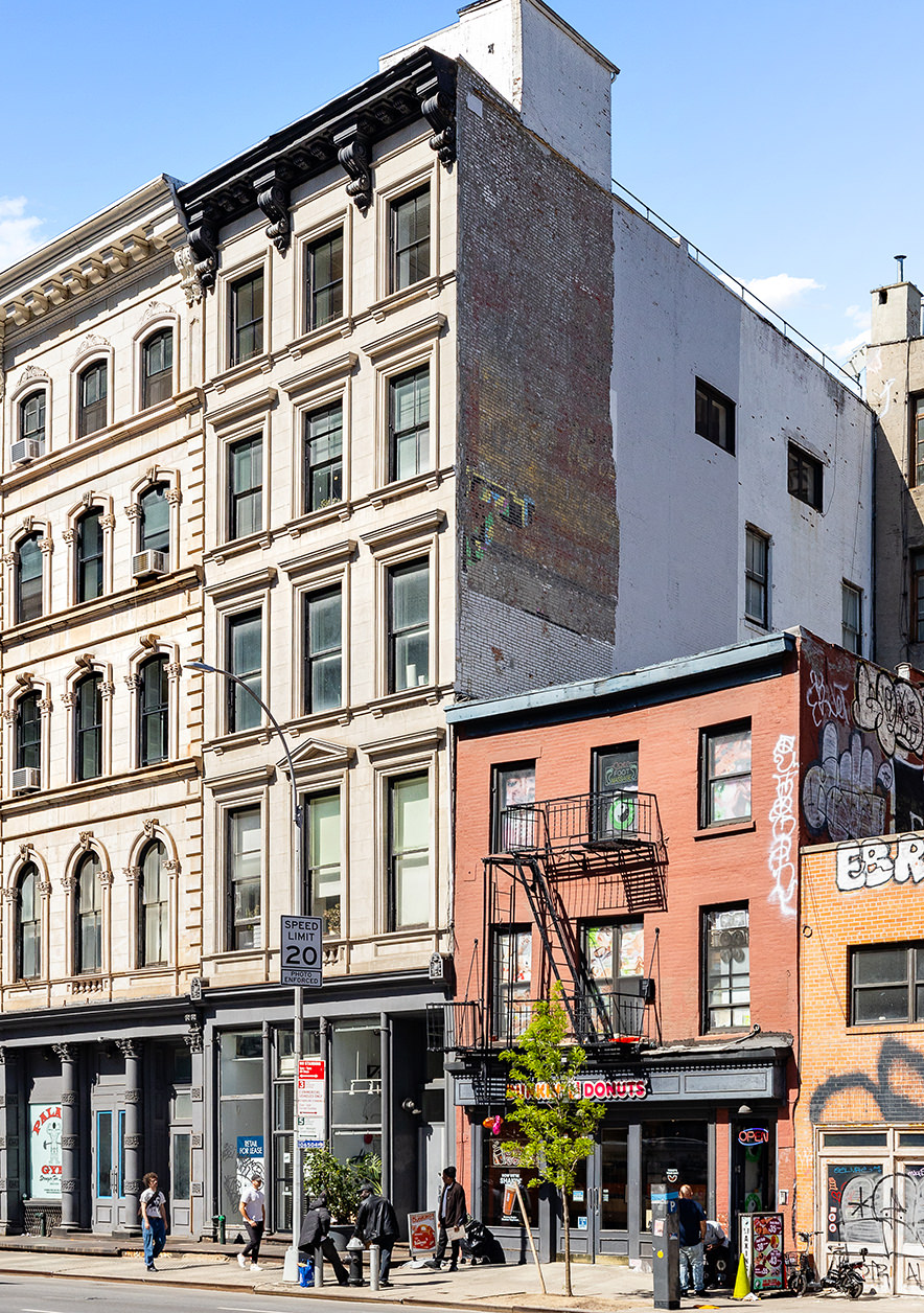 47 Howard Street, Unit 5 Manhattan, NY 10013 - Photo 8 of 9 a front view of an apartment