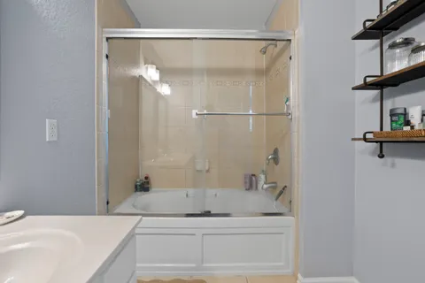 $290,000 | 3401 Shallot Drive, Unit 103, Orlando, FL 32835