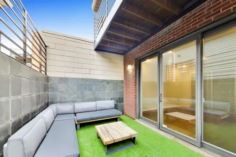 $750,000 | 1086 North Paulina Street, Unit B, Chicago, IL 60622