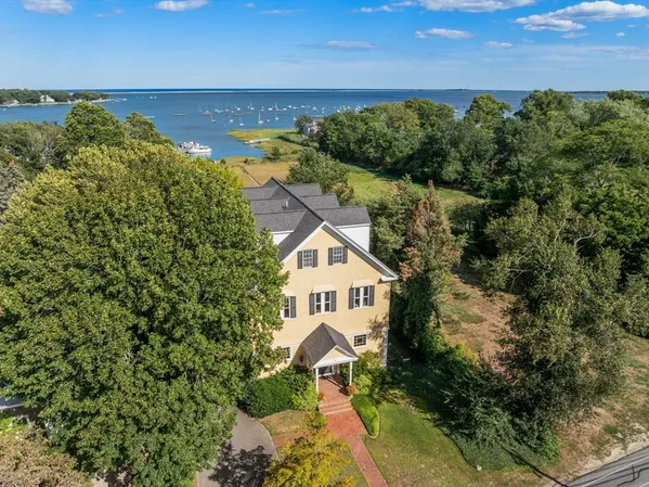 $3,100,000 | 535 Washington Street, Duxbury, MA 02332