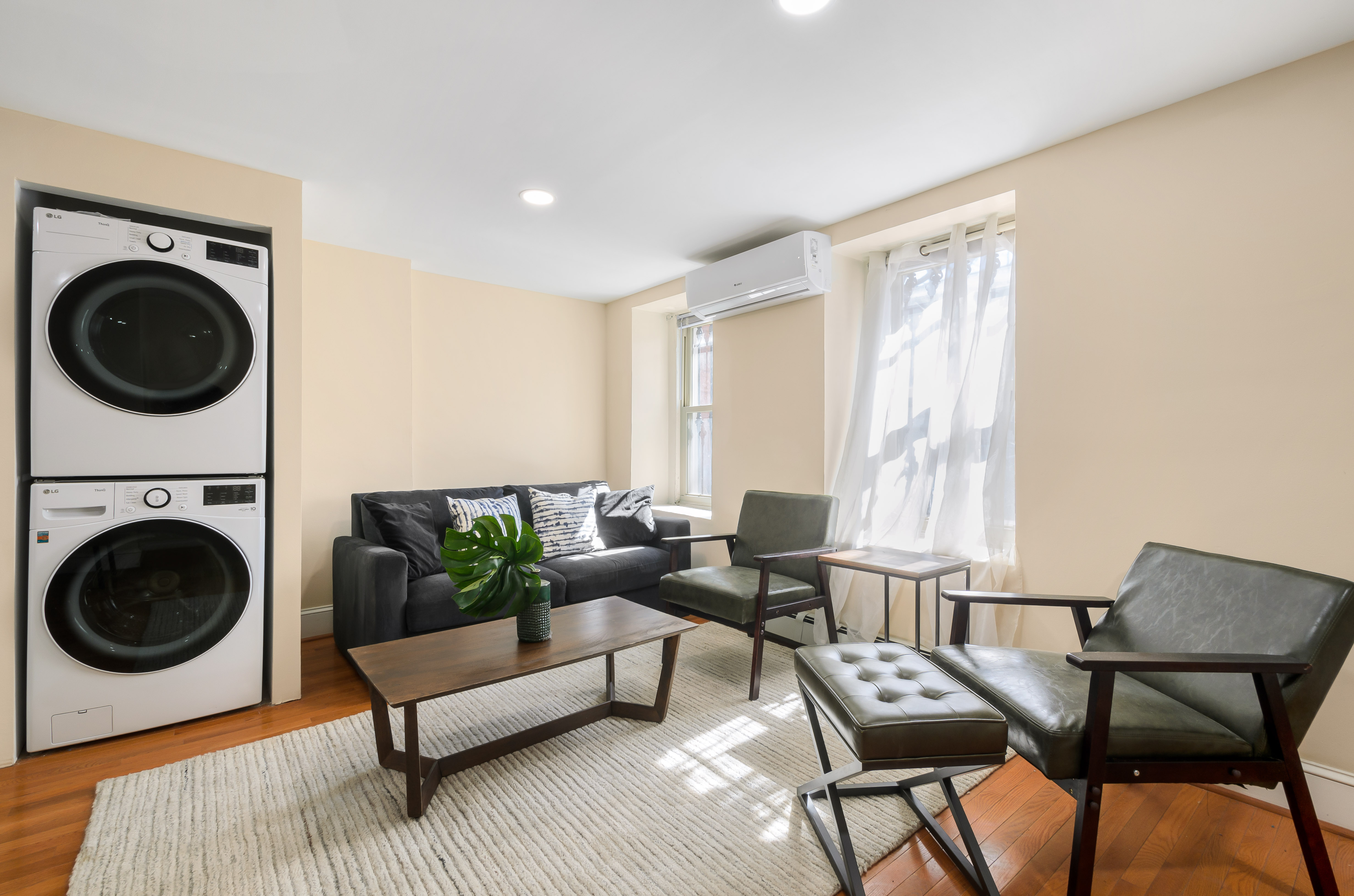 571 MacDonough Street, Unit 1 Brooklyn, NY 11233 - Photo 2 of 8