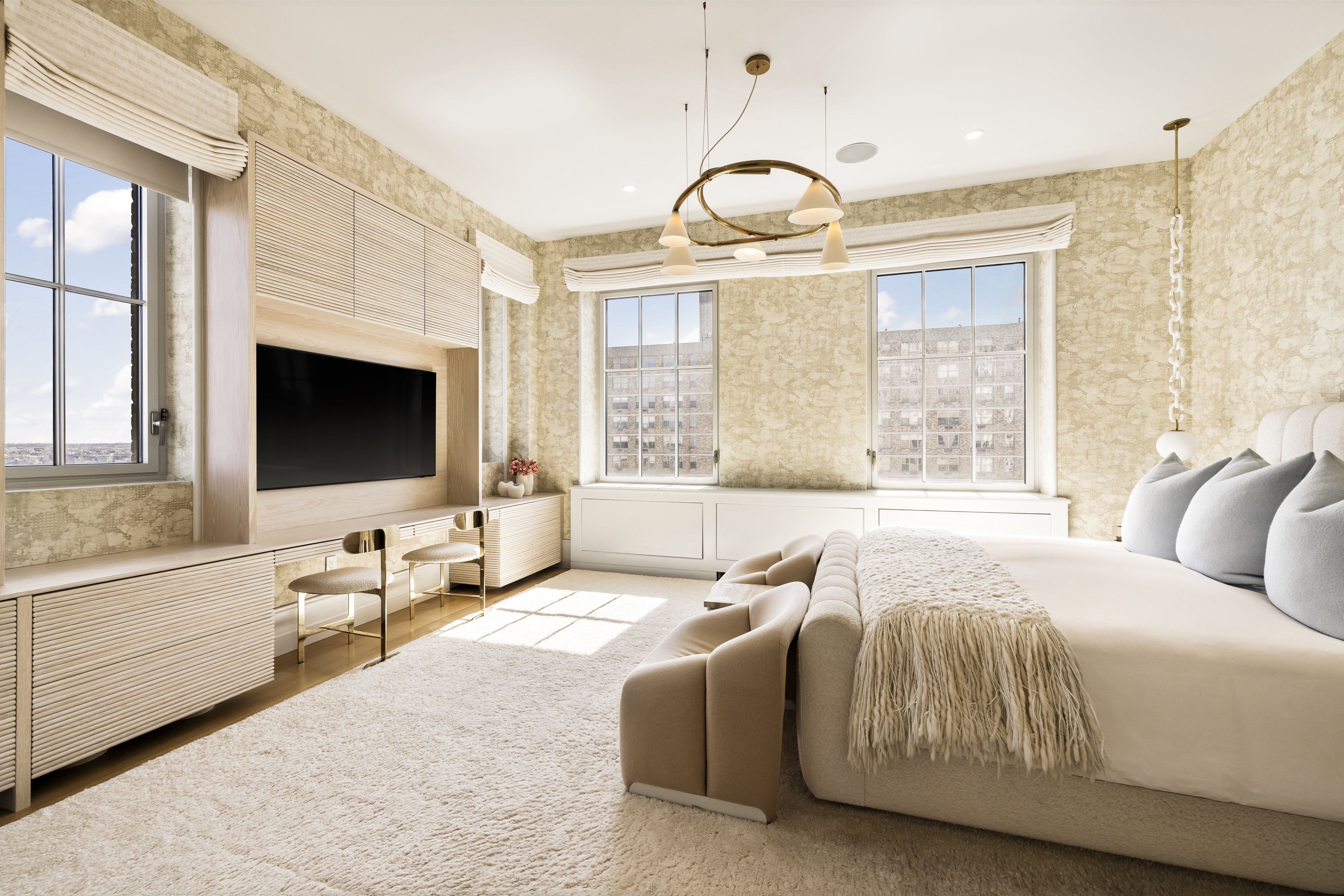 301 East 80th Street, Unit 25B Manhattan, NY 10075 - Photo 14 of 38 a spacious bedroom with a bed and a large window