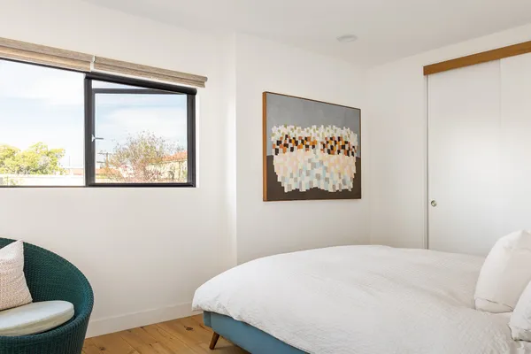 $1,100,000 | 860 1/2 South Wilton Place, Los Angeles, CA 90005