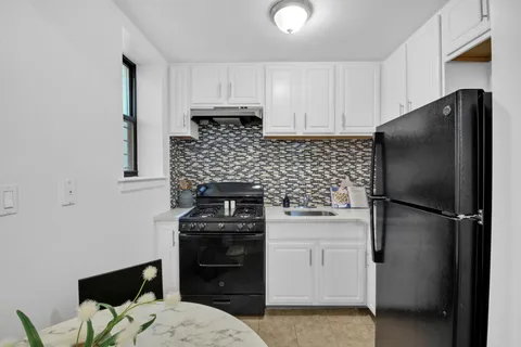 $225,000 | 660 St Nicholas Avenue, Unit 23 | Central Harlem