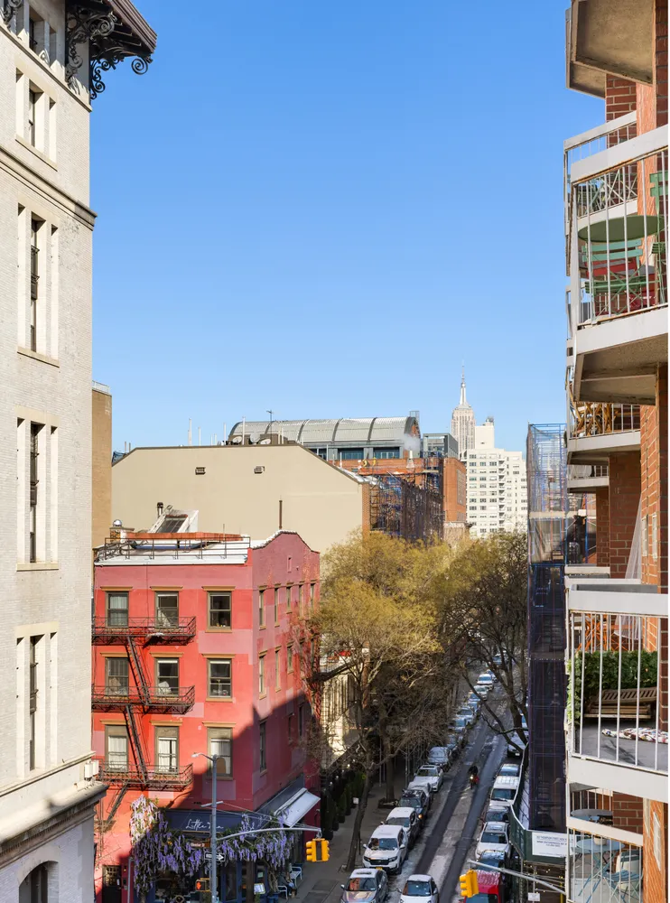 $850,000 | 184 Thompson Street, Unit 4E | Greenwich Village