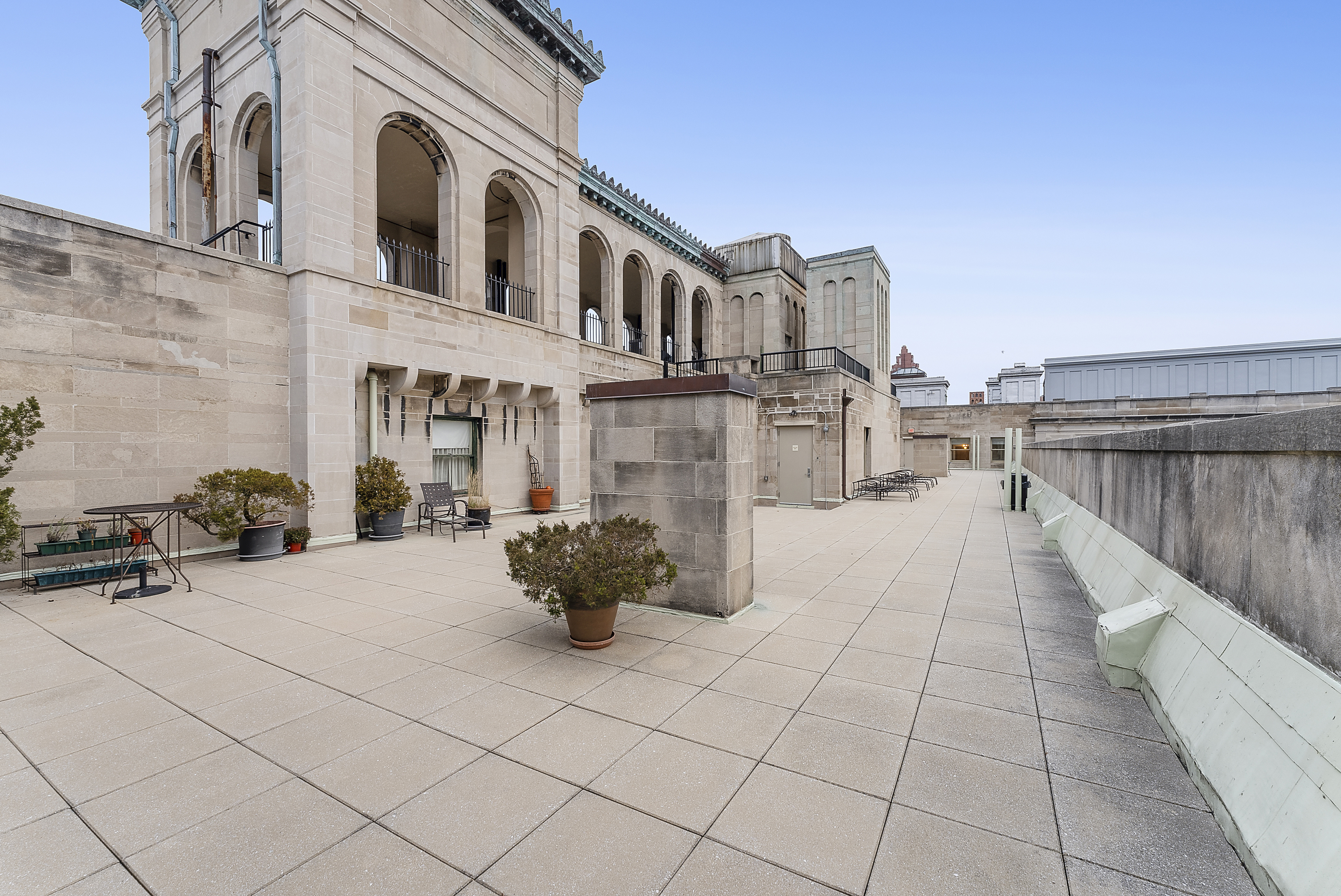 390 West End Avenue, Unit 4J Manhattan, NY 10024 - Photo 15 of 17 a view of a terrace with chairs