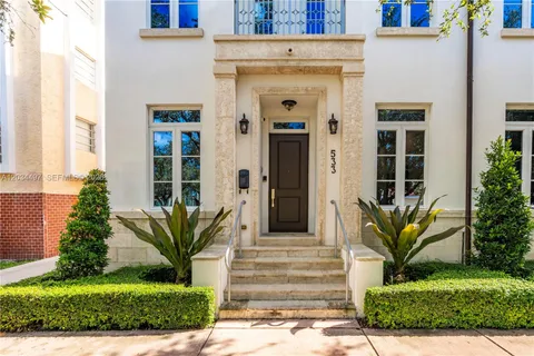$2,995,000 | 533 Anastasia Avenue, Unit 533, Coral Gables, FL 33134