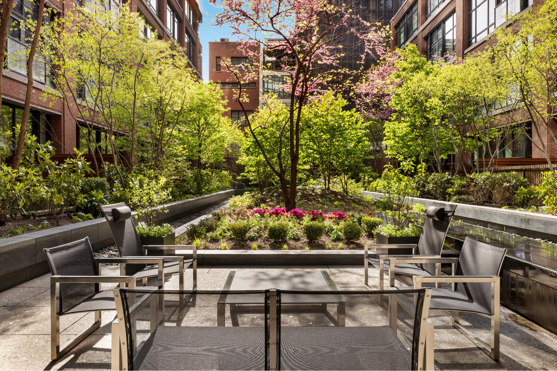 150 Charles Street, Unit 3AS Manhattan, NY 10014 - Photo 12 of 17