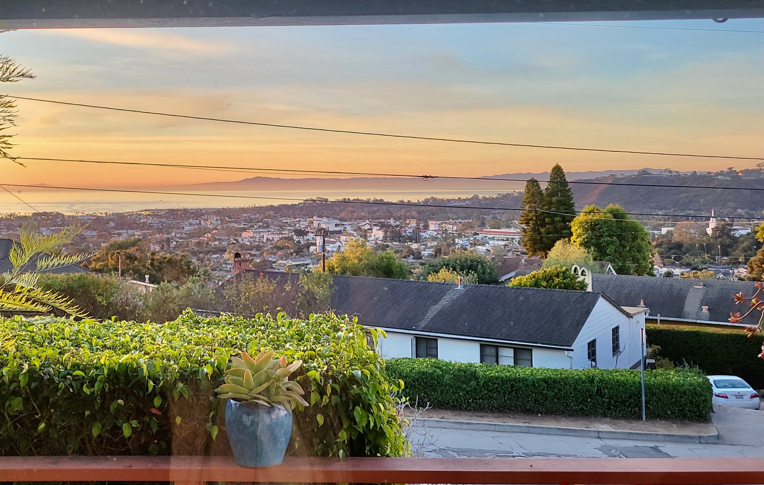 823 Arguello Road Santa Barbara, CA 93103 - Photo 16 of 58 Gallery Image 16