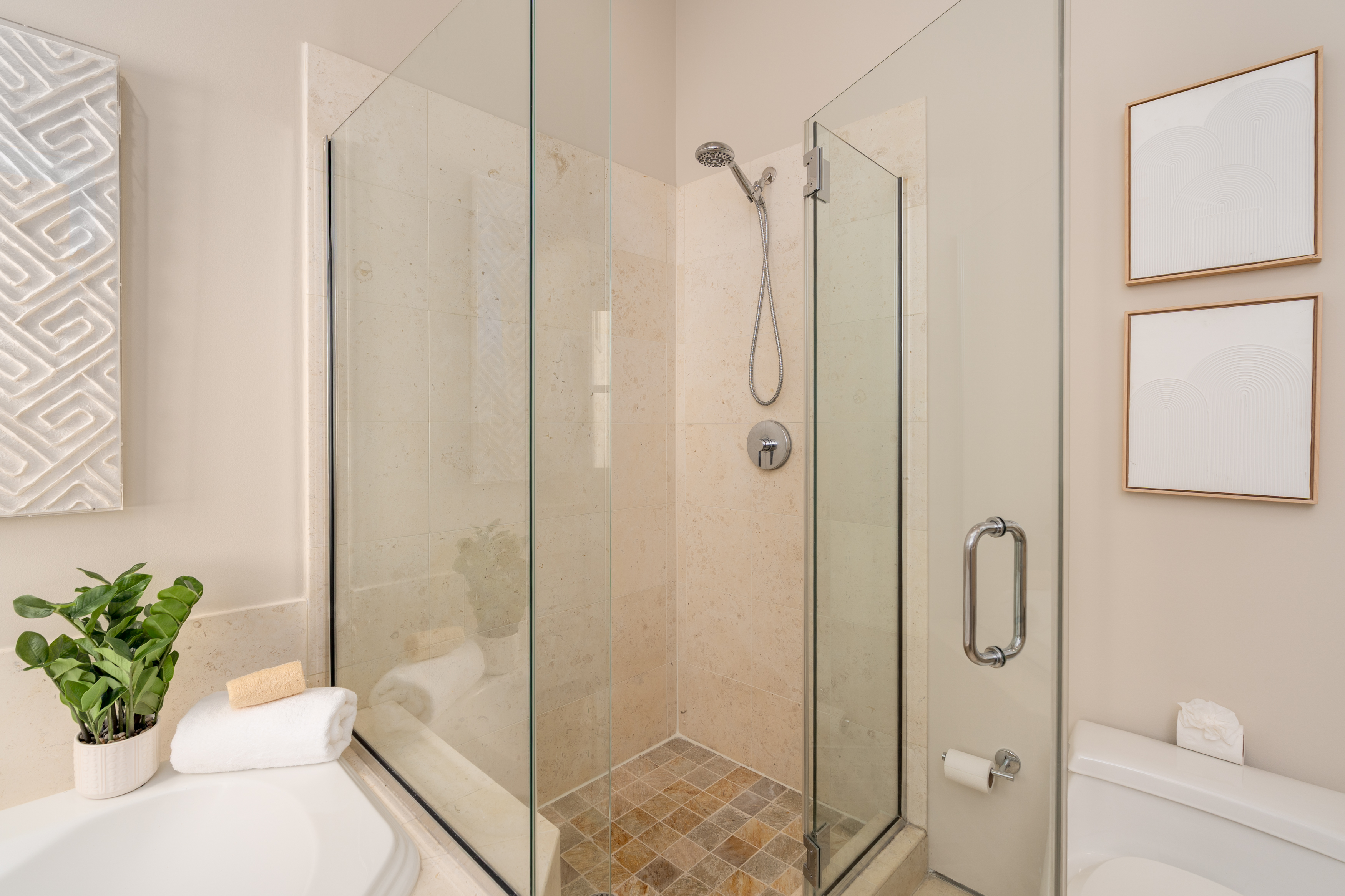 1213 N Street Northwest, Unit A Washington, DC 20005 - Photo 14 of 38