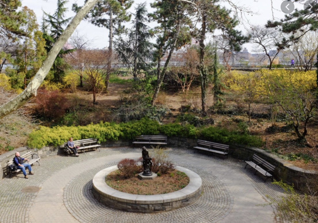 450 East 83rd Street, Unit 8B Manhattan, NY 10028 - Photo 21 of 22 a swimming pool with outdoor seating and plants