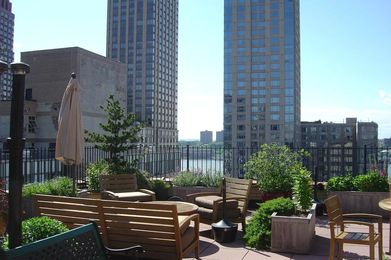 $4,500 | 235 West End Avenue, Unit 9C | Upper West Side