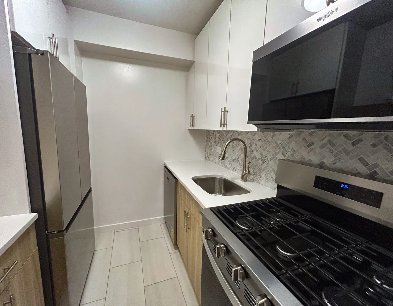 $999,000 | 400 East 54th Street, Unit 8A | Sutton Place