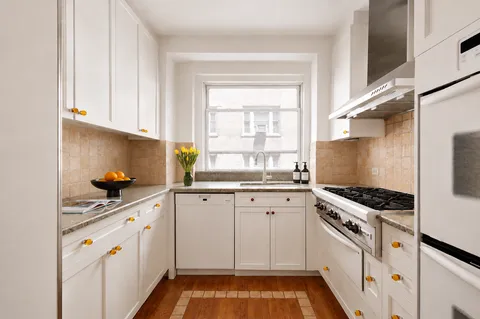 $3,875,000 | 151 West 86th Street, Unit 4D | Upper West Side