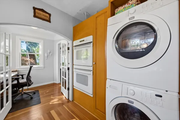 $3,050,000 | 4011 East 3rd Avenue, Napa, CA 94558