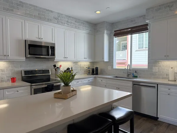 $719,000 | 228 Johnson Street, Windsor, CA 95492