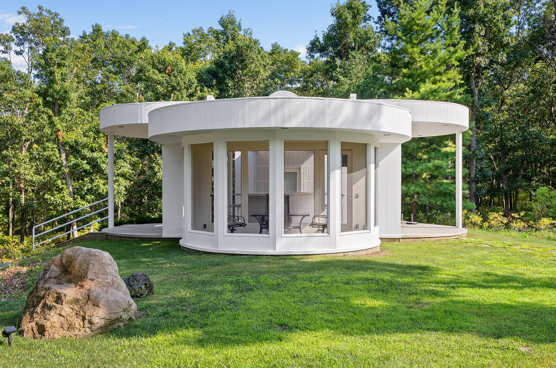 147 Old Northwest Road East Hampton, NY 11937 - Photo 33 of 45