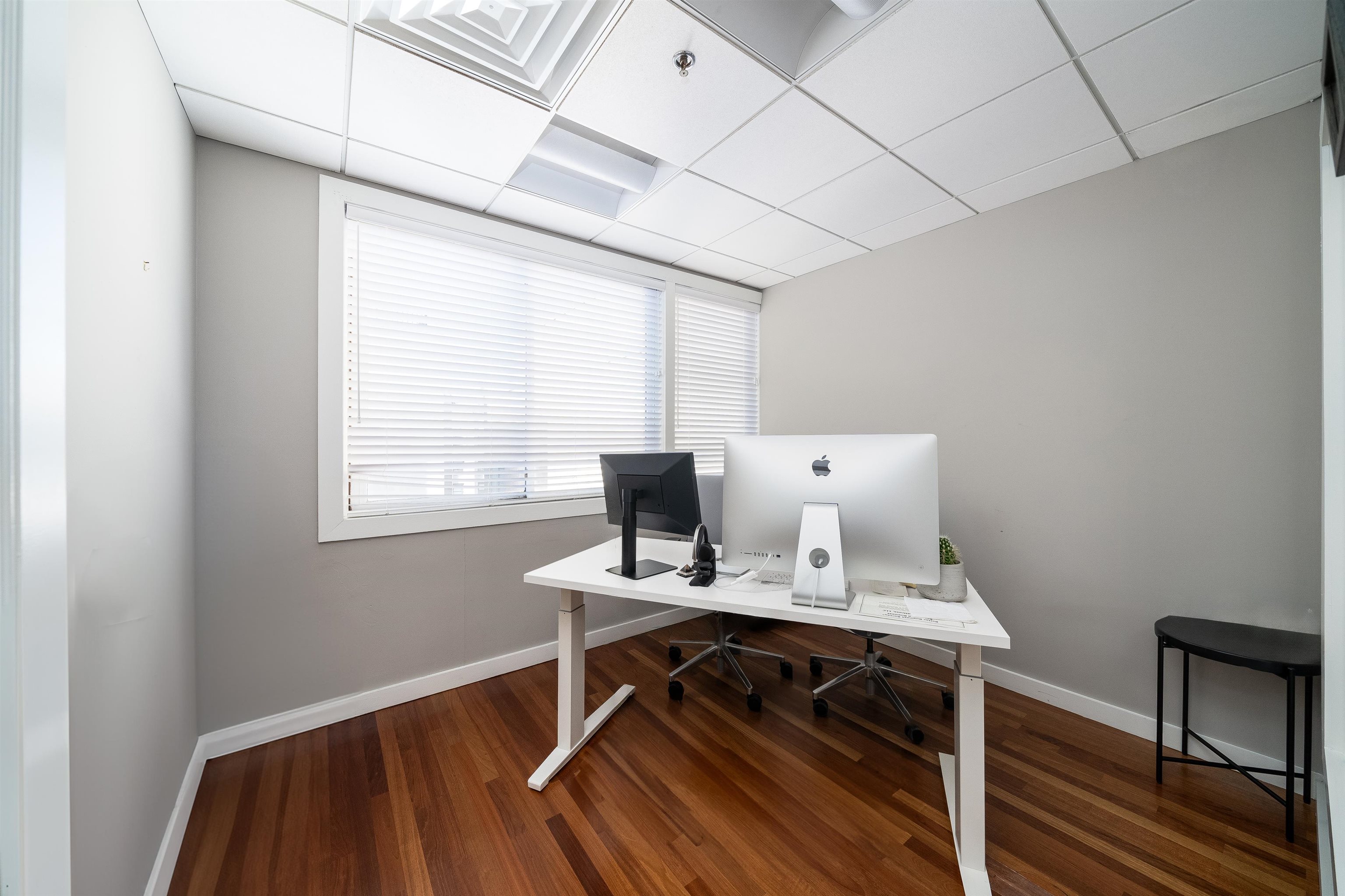 80 River Street, Unit PHNORTH Hoboken, NJ 07030 - Photo 6 of 24 a workspace with furniture and a window